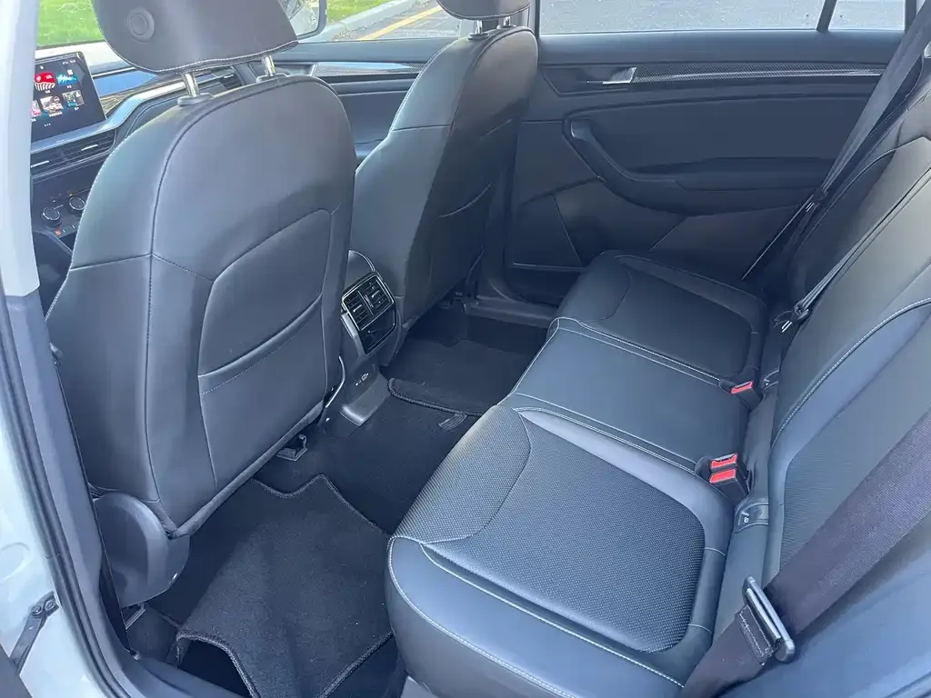 Skoda Kodiaq 2024 из CN, фото 10