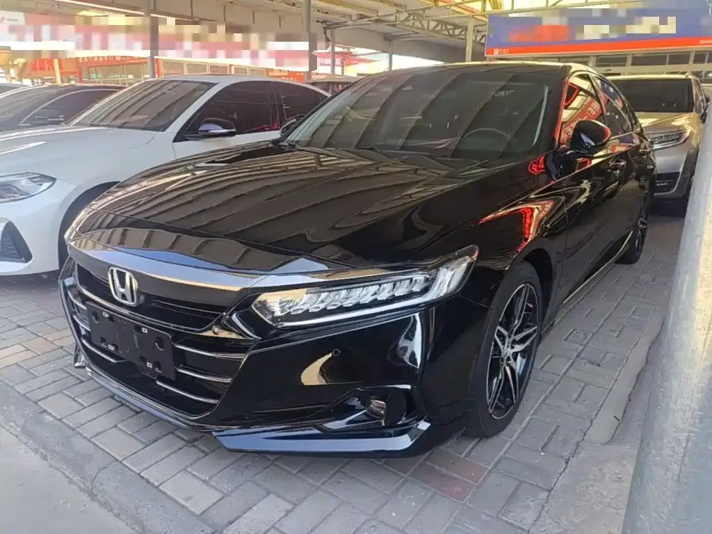 Honda Accord — фото 1