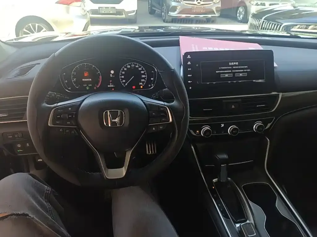 Honda Accord — фото 4