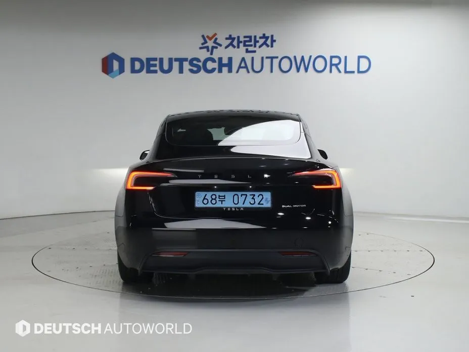 Tesla Model 3 2024 из KR, фото 5