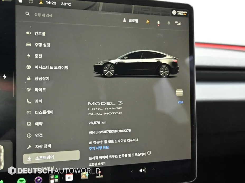 Tesla Model 3 2024 из KR, фото 9