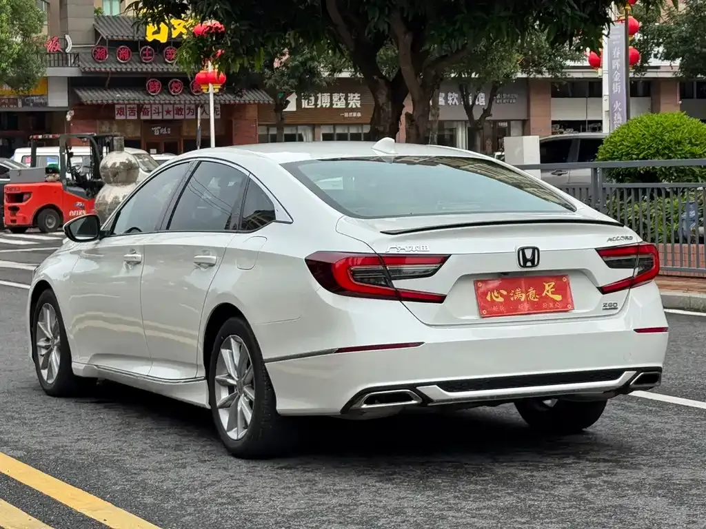 Honda Accord — фото 5