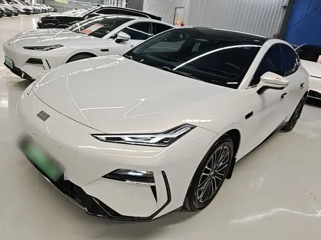 Geely Galaxy E8