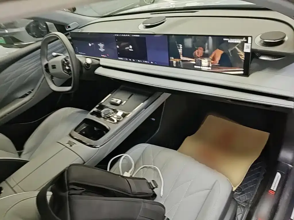 Geely Galaxy E8 2025 из CN, фото 2