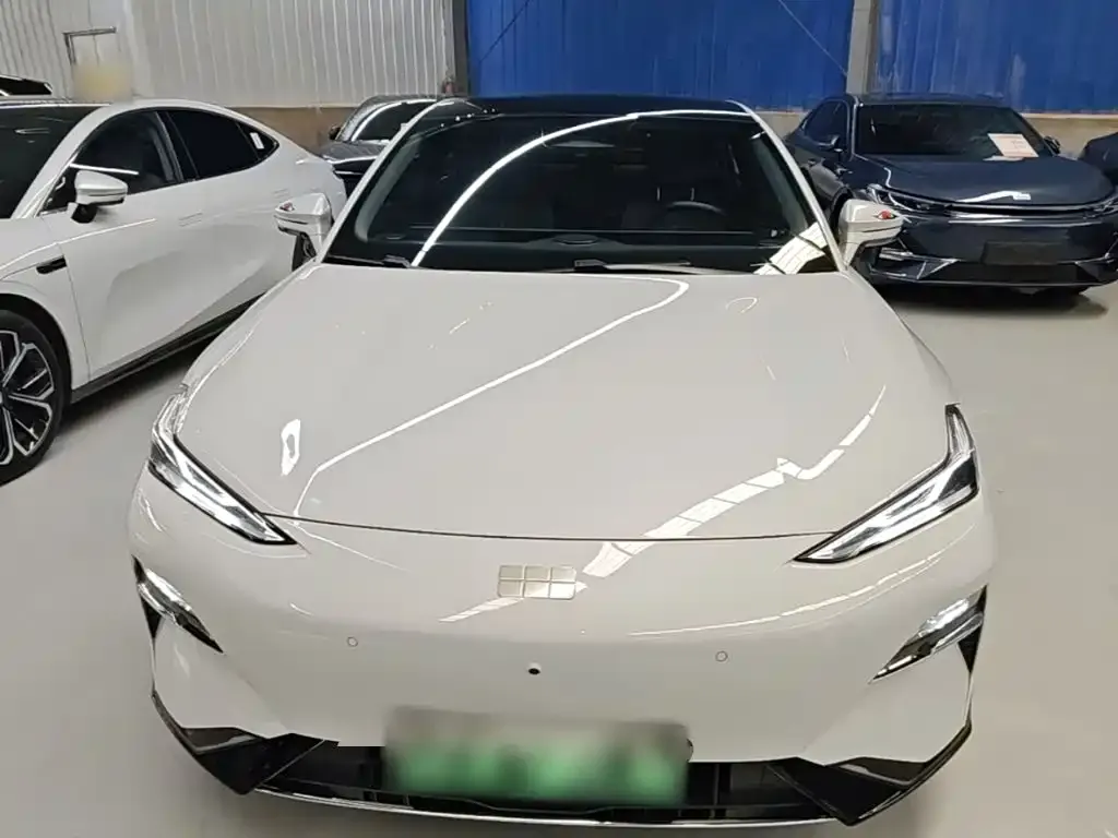Geely Galaxy E8 2025 из CN, фото 3