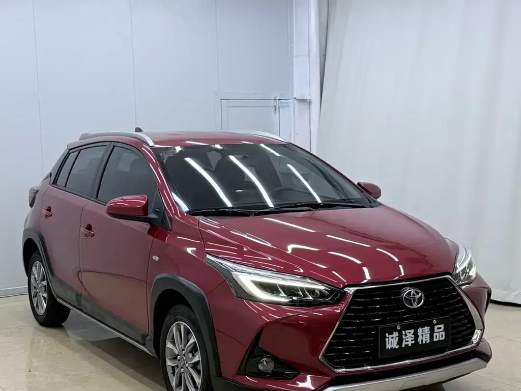 Toyota Yaris L — фото 10