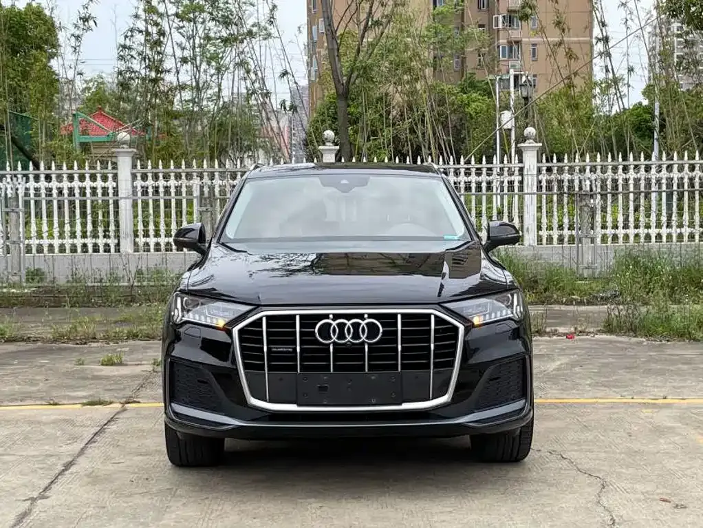 Audi Q7 2021 из CN, фото 9