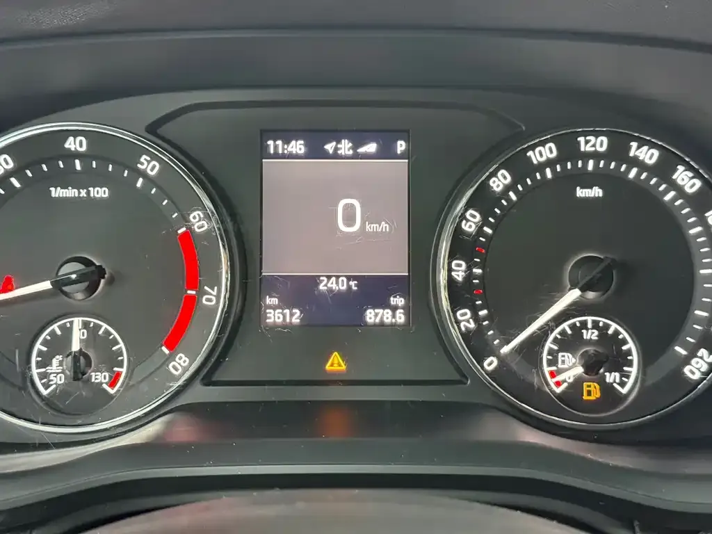 Skoda Octavia — фото 2