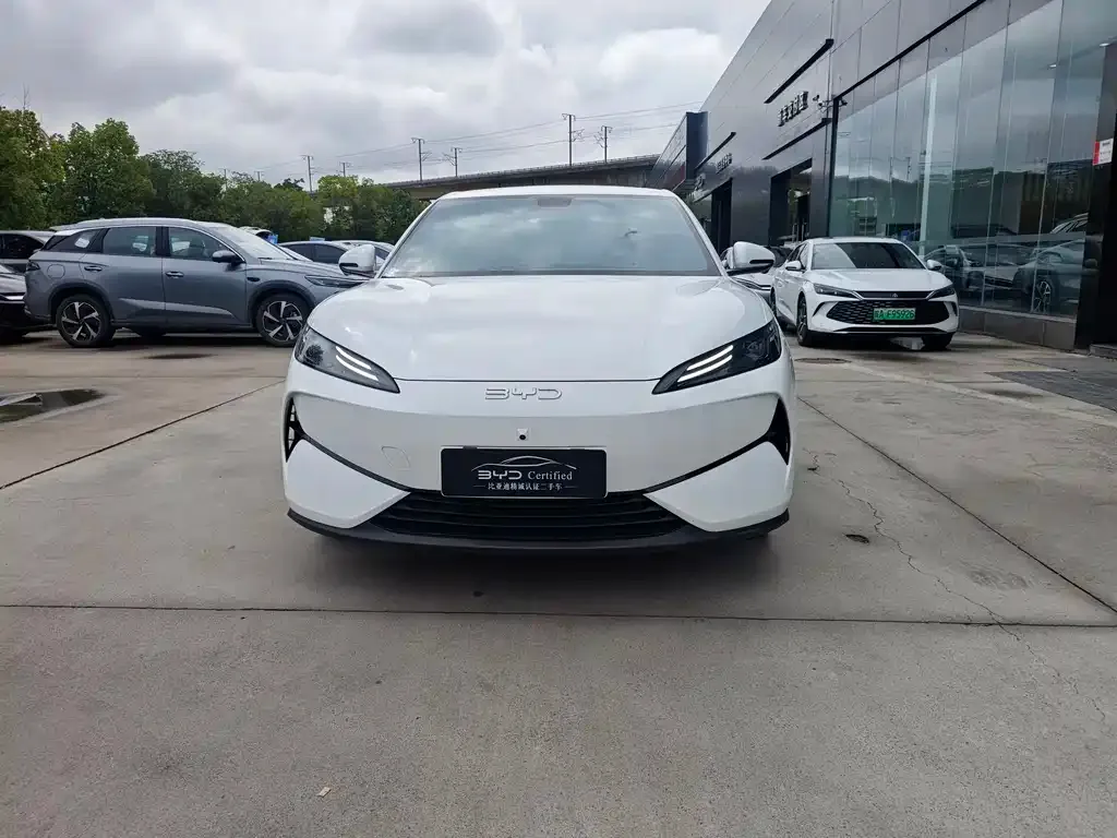 BYD e7 2025 из CN, фото 8