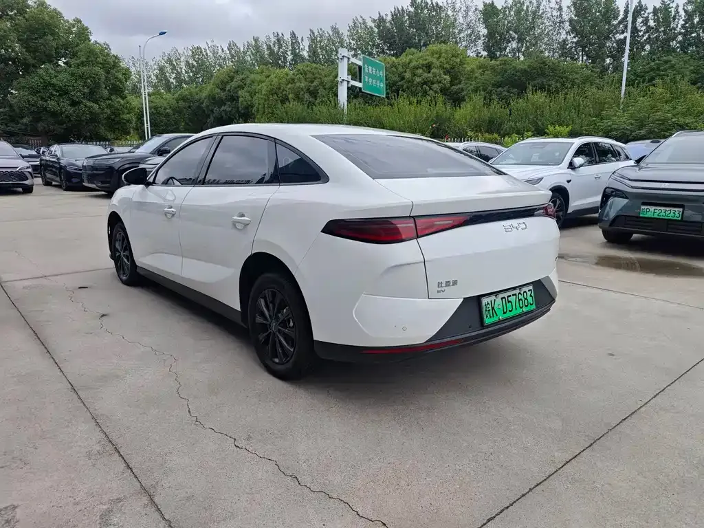 BYD e7 2025 из CN, фото 10