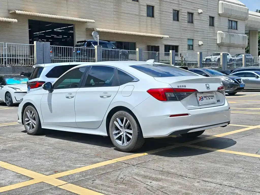 Honda Civic — фото 7