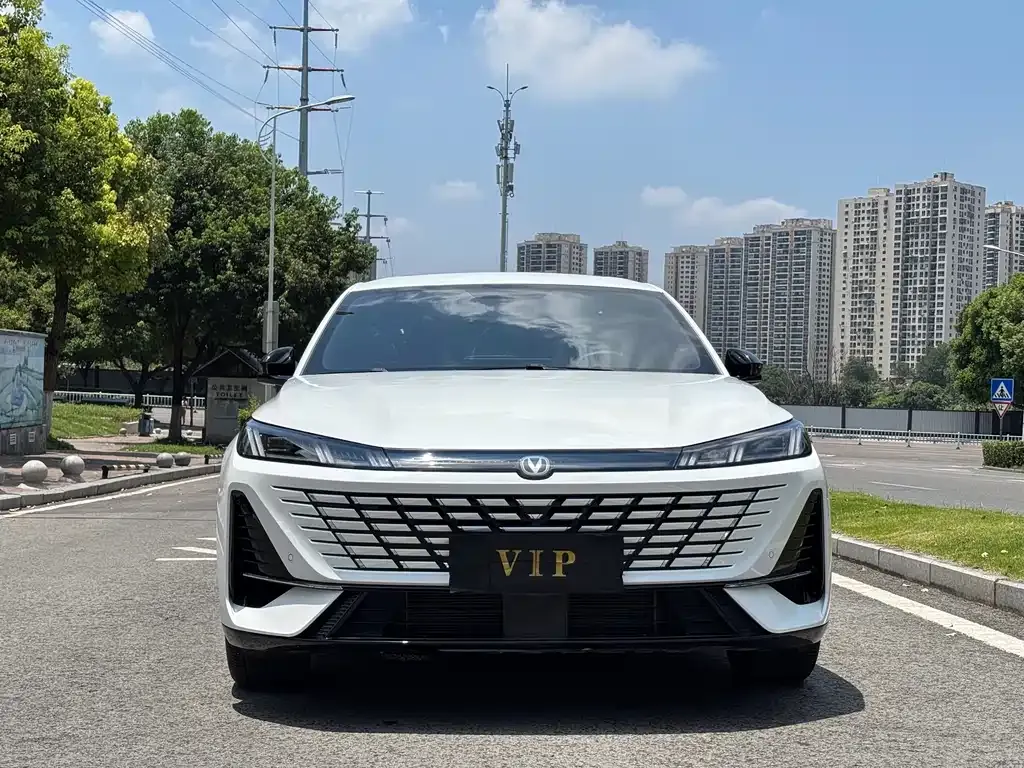 Changan Eado — фото 5