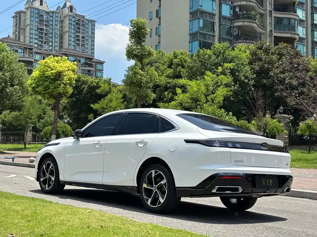 Changan Eado — фото 10