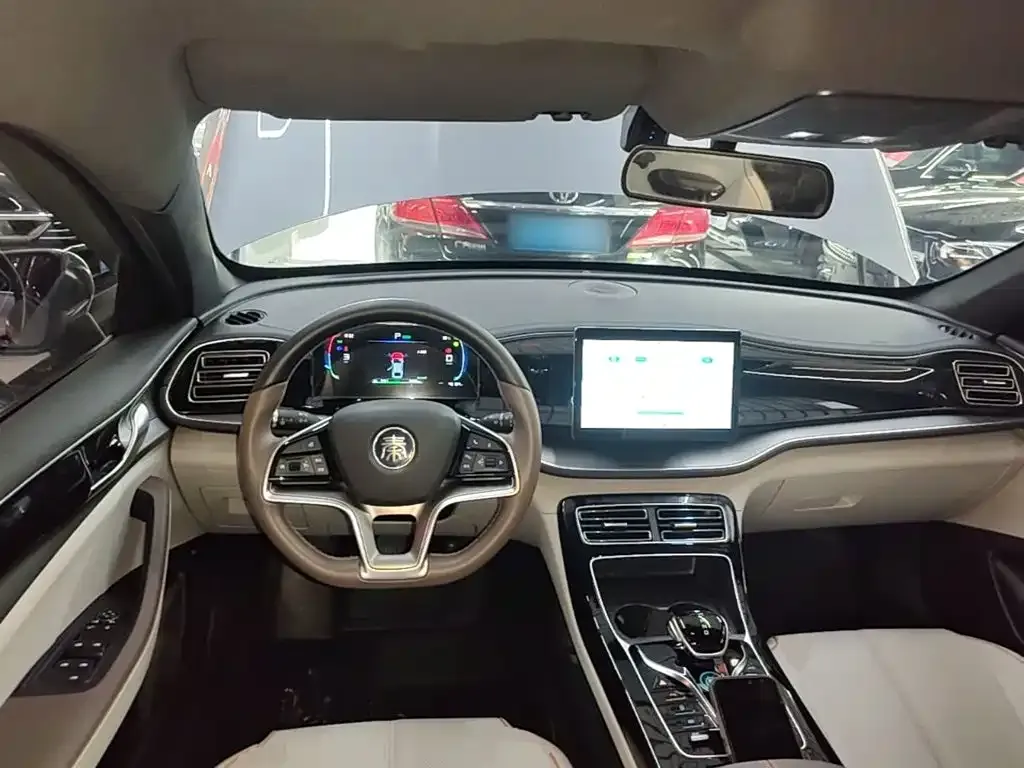 BYD Qin PLUS — фото 10