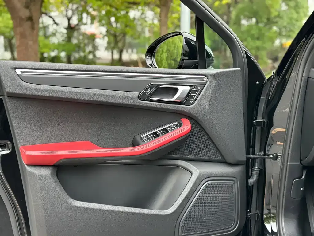 Porsche Macan 2021 из CN, фото 2
