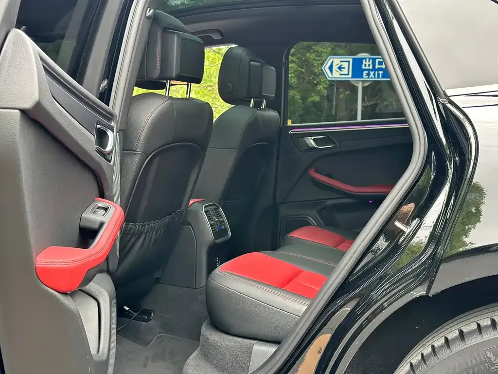 Porsche Macan 2021 из CN, фото 5