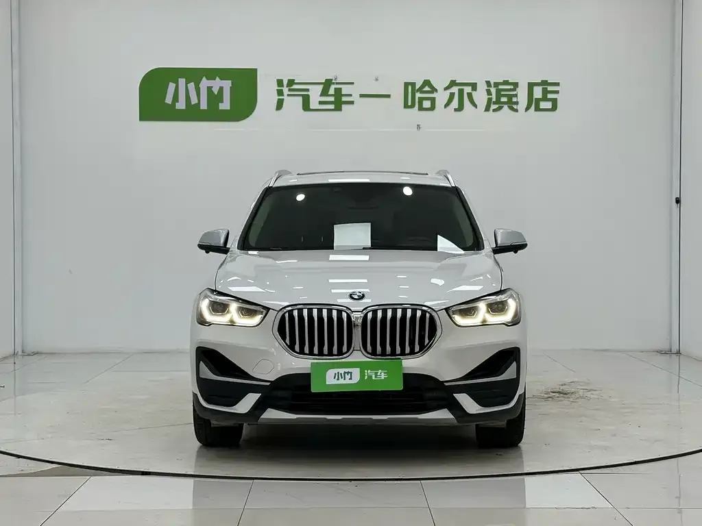 BMW X1 — фото 10
