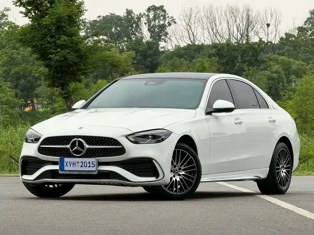 Mercedes-Benz C-Class — фото 1