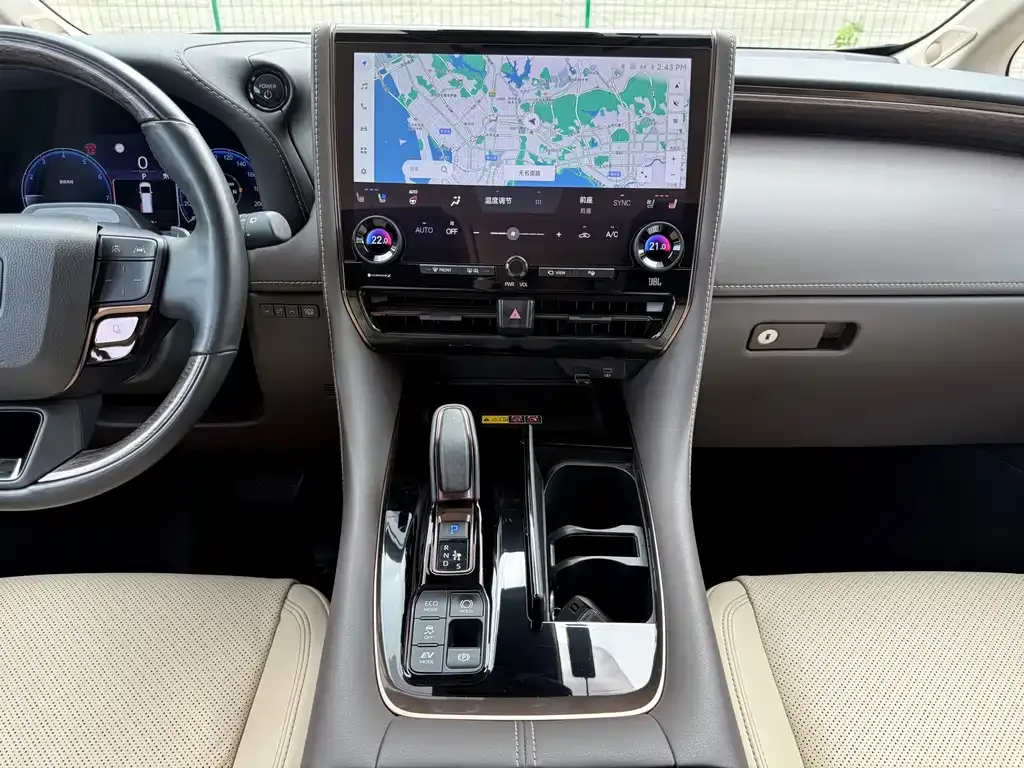Toyota Vellfire — фото 7