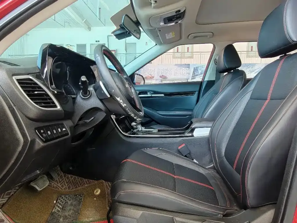 Kia KX3 2022 из CN, фото 8