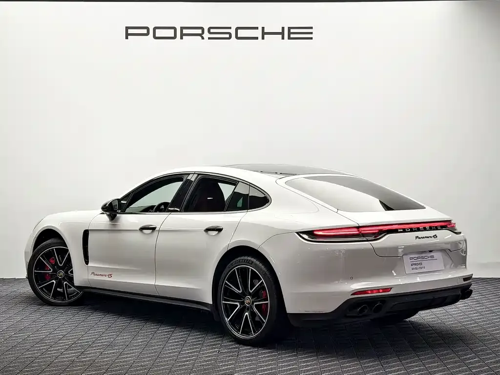 Porsche Panamera — фото 10