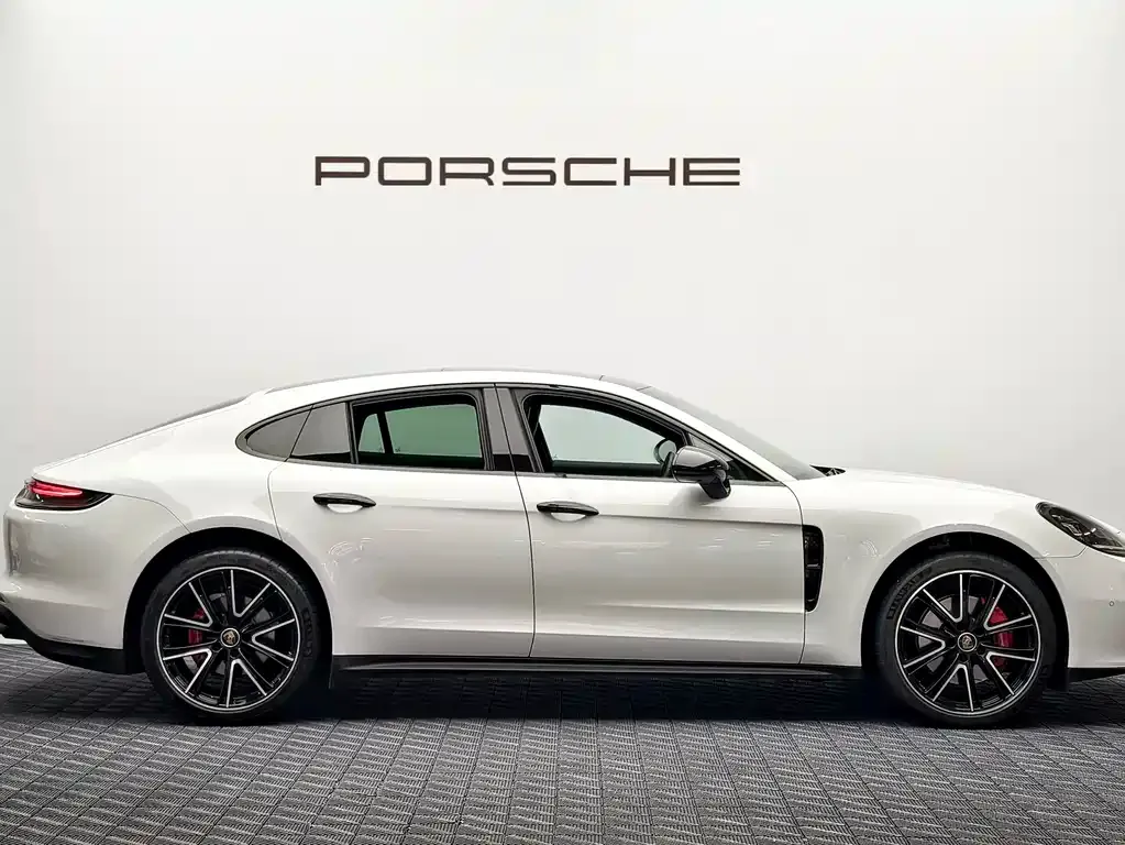 Porsche Panamera — фото 7