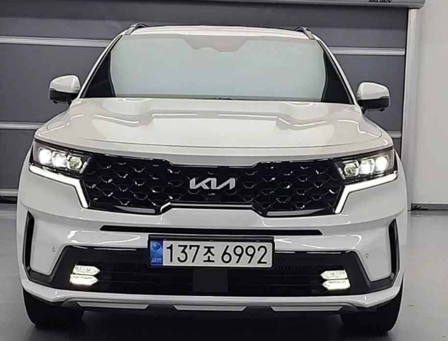 Kia Sorento — фото 8