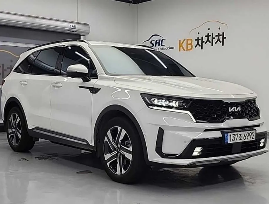 Kia Sorento — фото 9