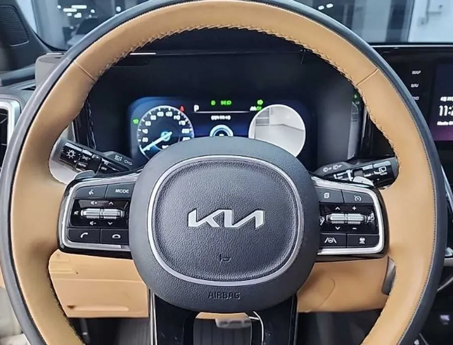 Kia Sorento — фото 7