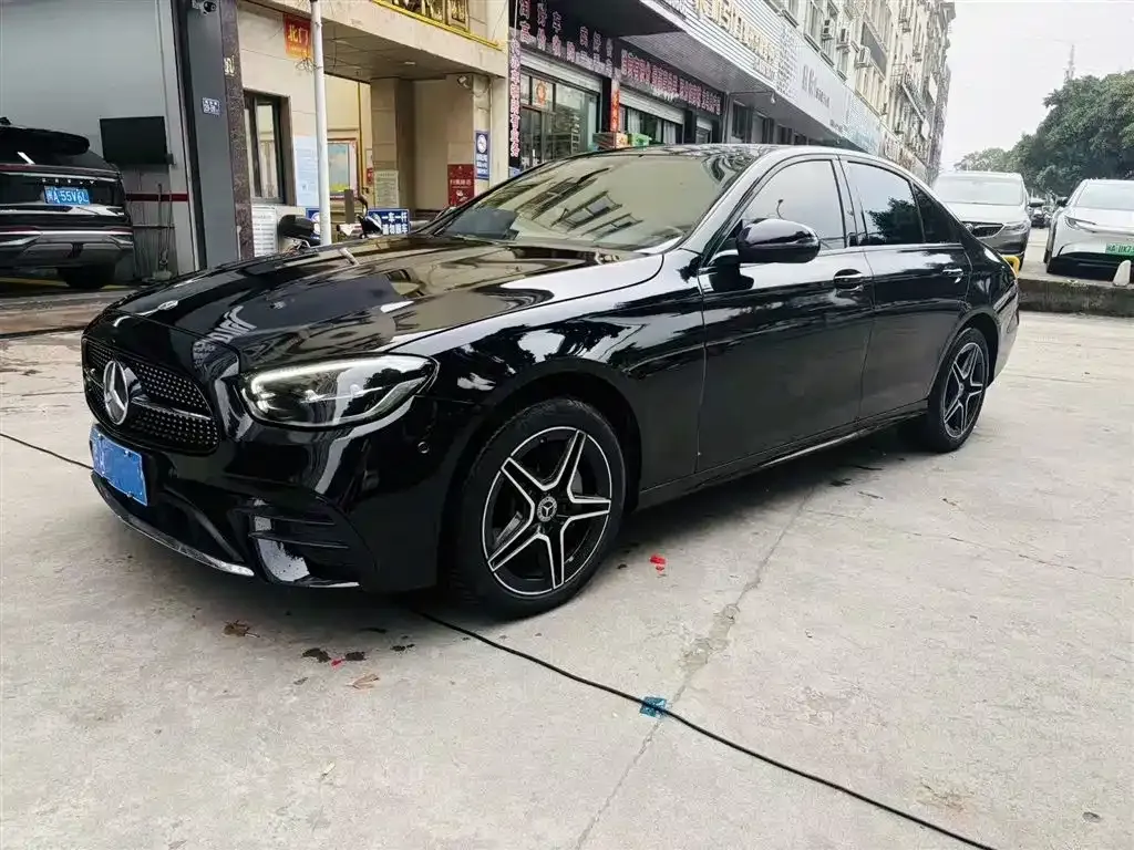 Mercedes-Benz E-Class (Import) — фото 1