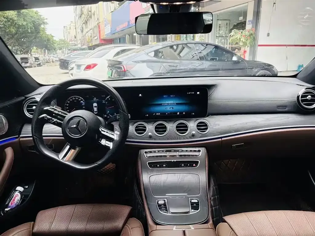 Mercedes-Benz E-Class (Import) — фото 3