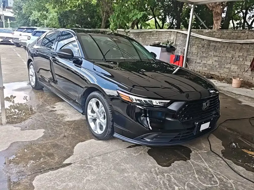 Honda Accord — фото 7