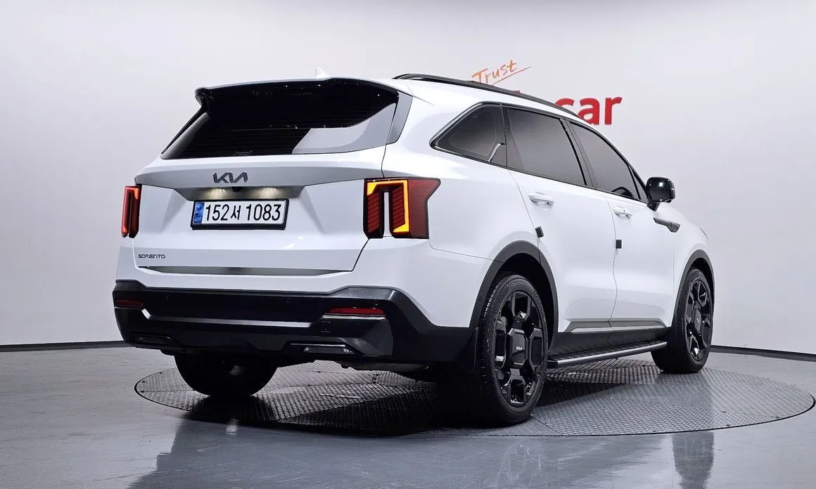 Kia Sorento — фото 6