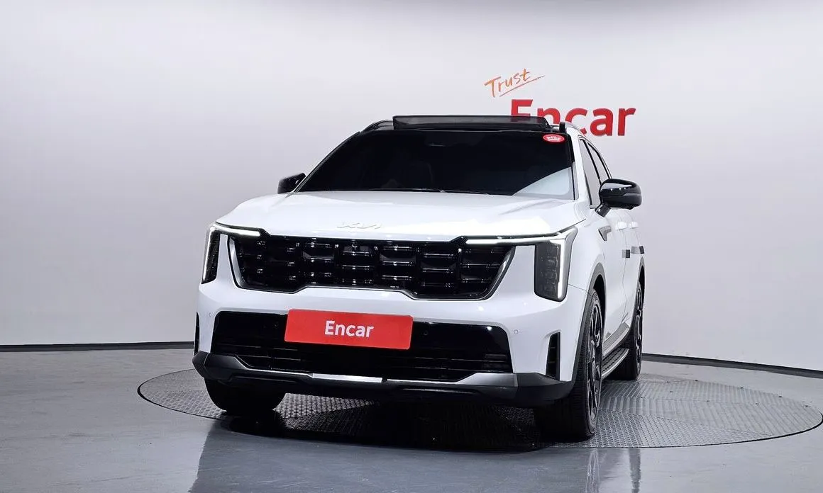 Kia Sorento — фото 7