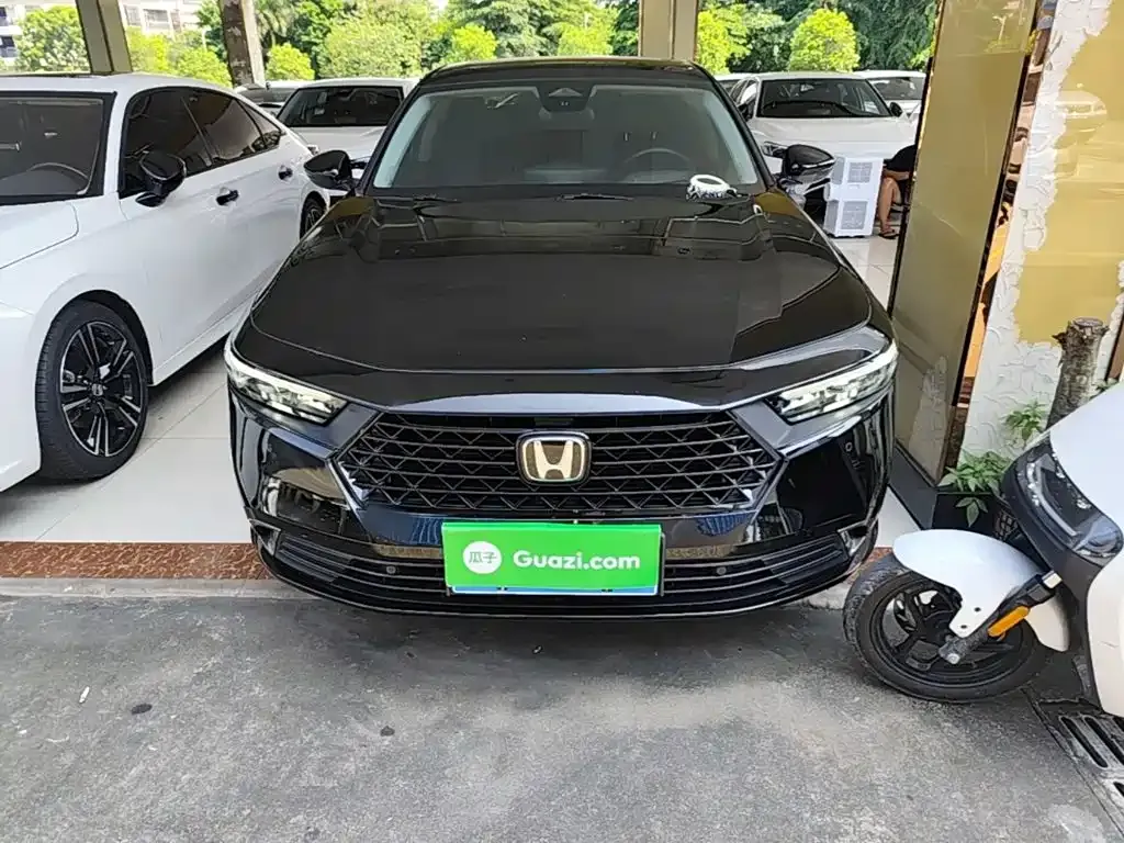 Honda Accord — фото 9