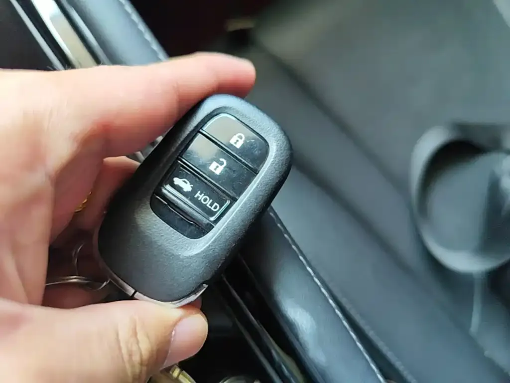 Honda Accord — фото 2