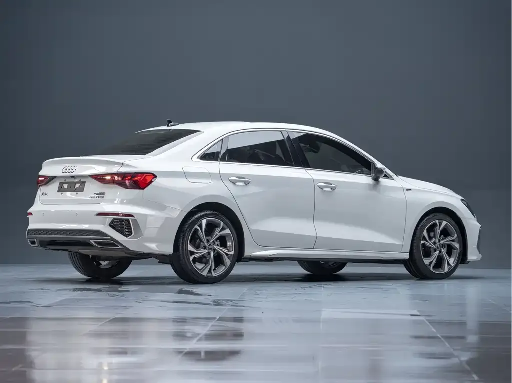 Audi A3 — фото 9
