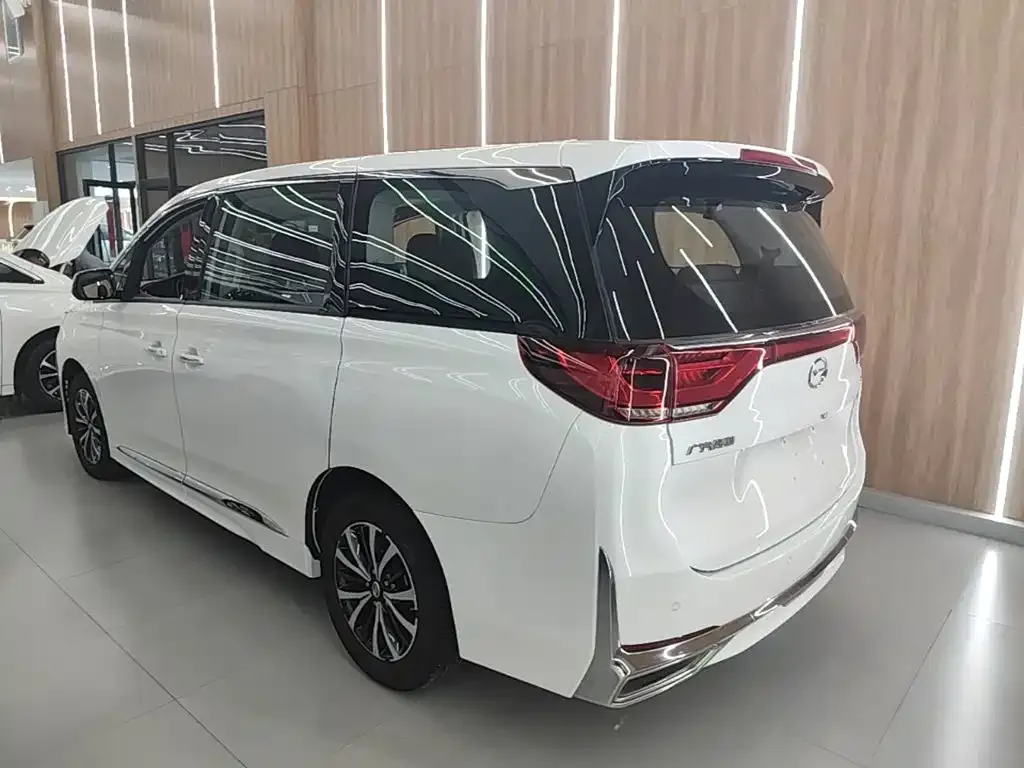 GAC Motor Trumpchi M8 — фото 3