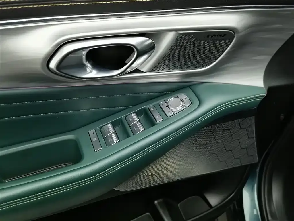 GAC Motor Trumpchi GS8 — фото 8