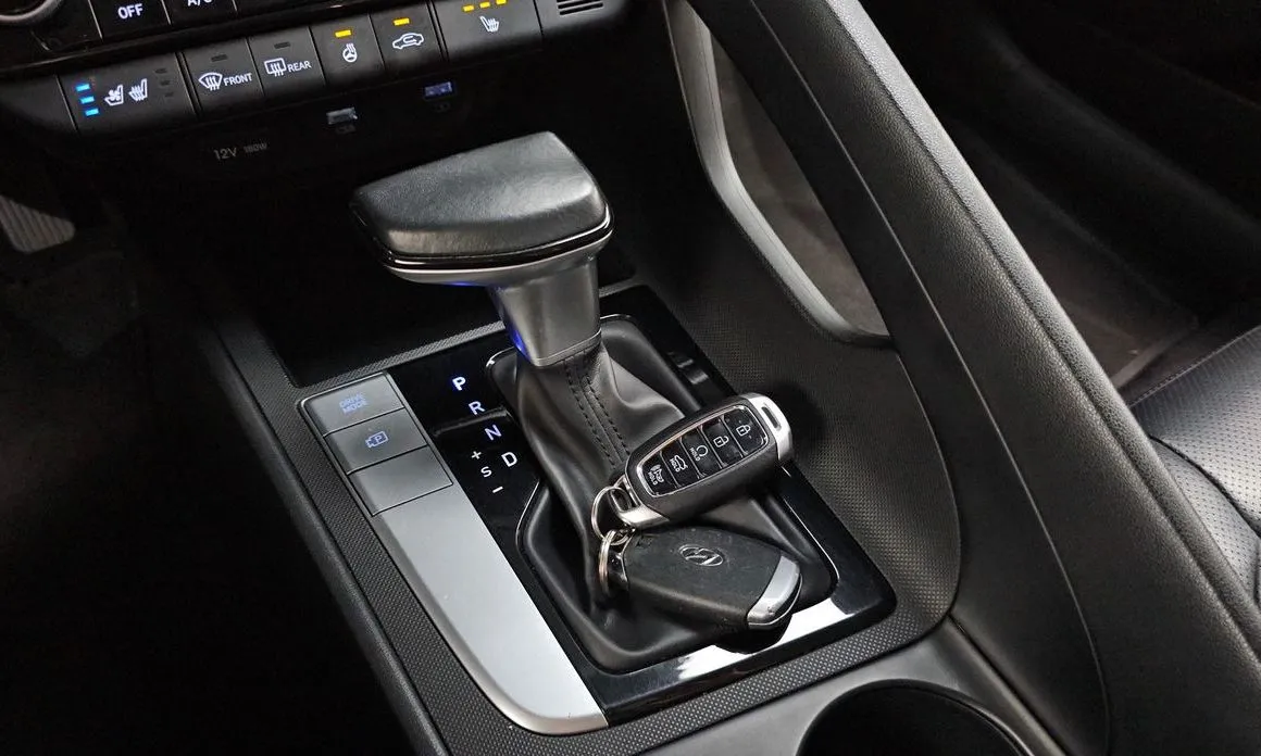 Hyundai AVANTE — фото 2