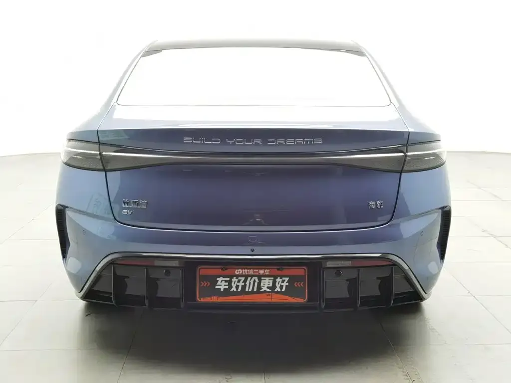 BYD Seal — фото 3