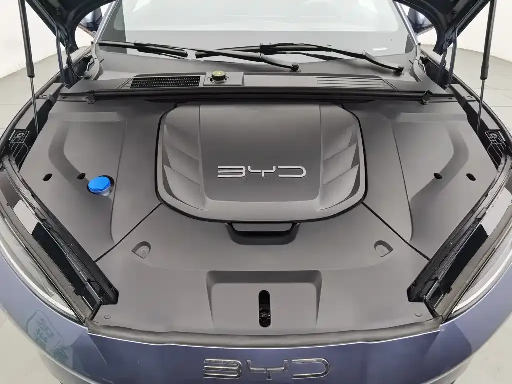 BYD Seal — фото 9