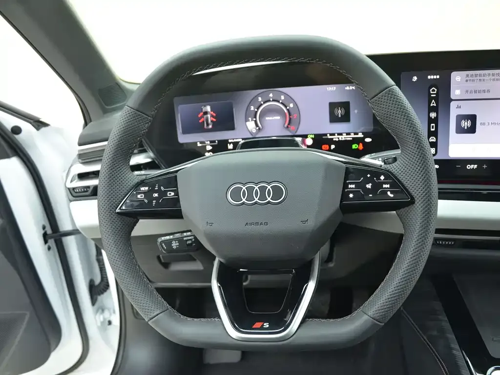 Audi A5L — фото 10