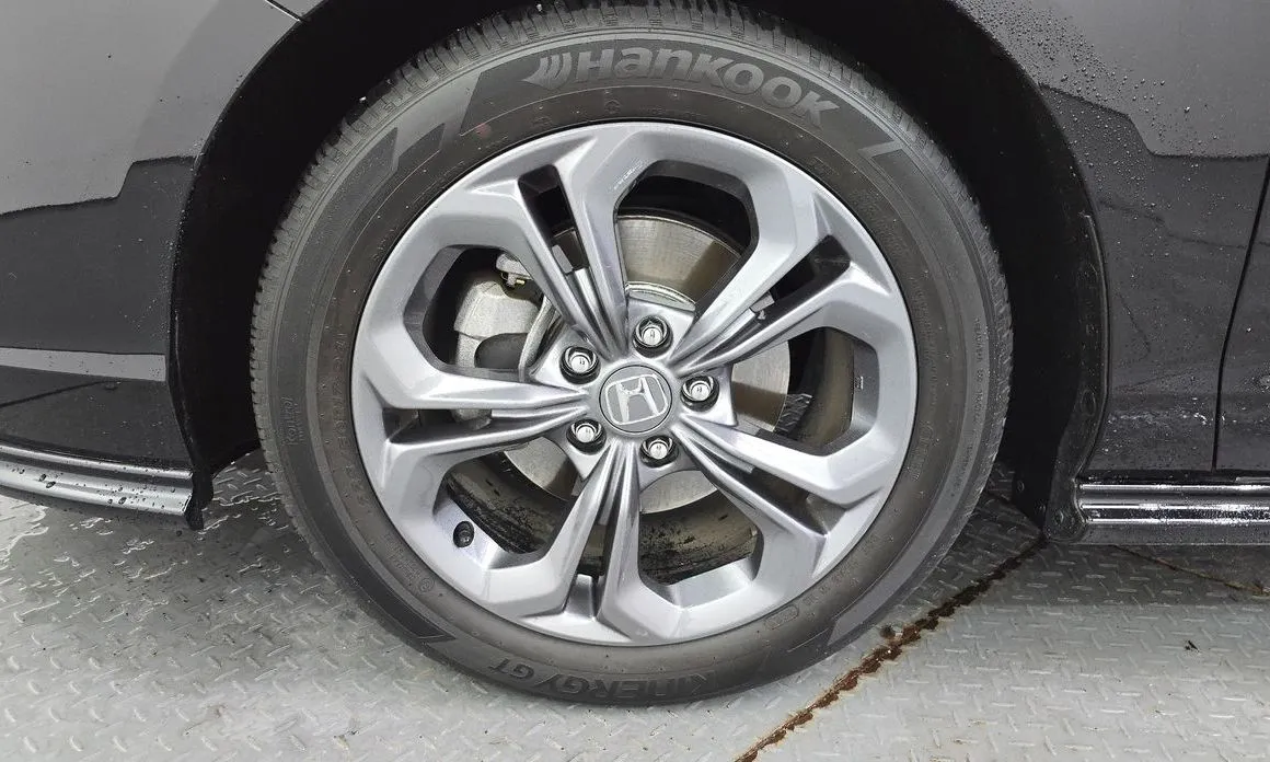Honda Accord — фото 3