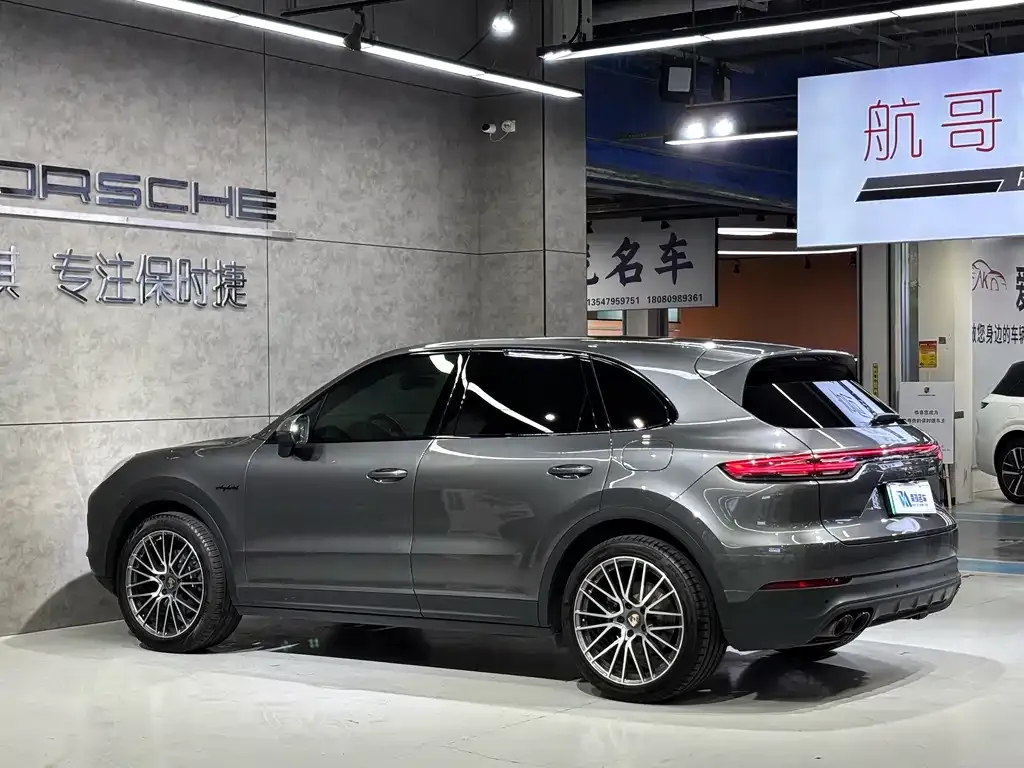 Porsche Cayenne Hybrid — фото 3