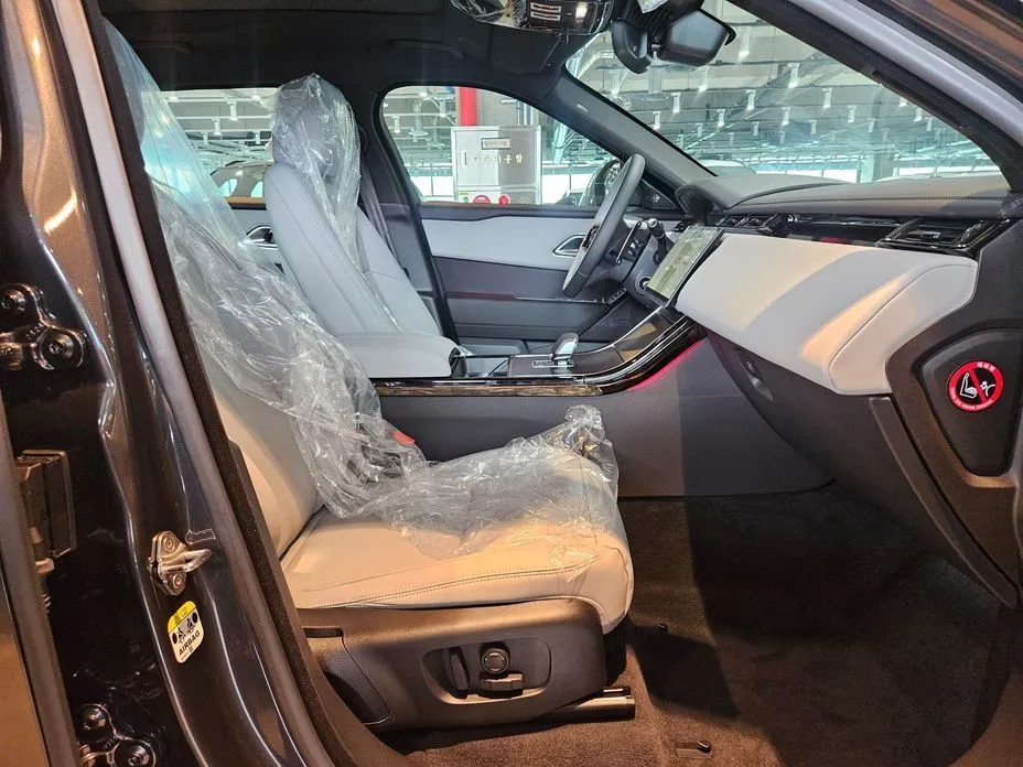 Land Rover Range Rover Velar 2026 из KR, фото 6