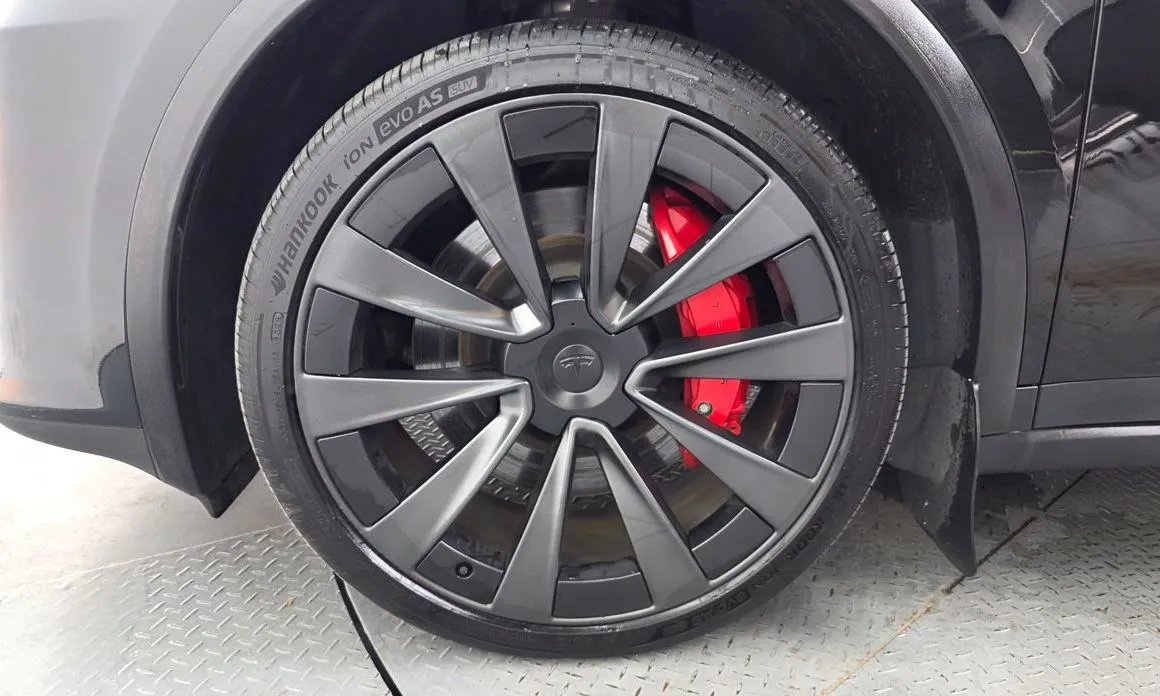 Tesla Model X — фото 9