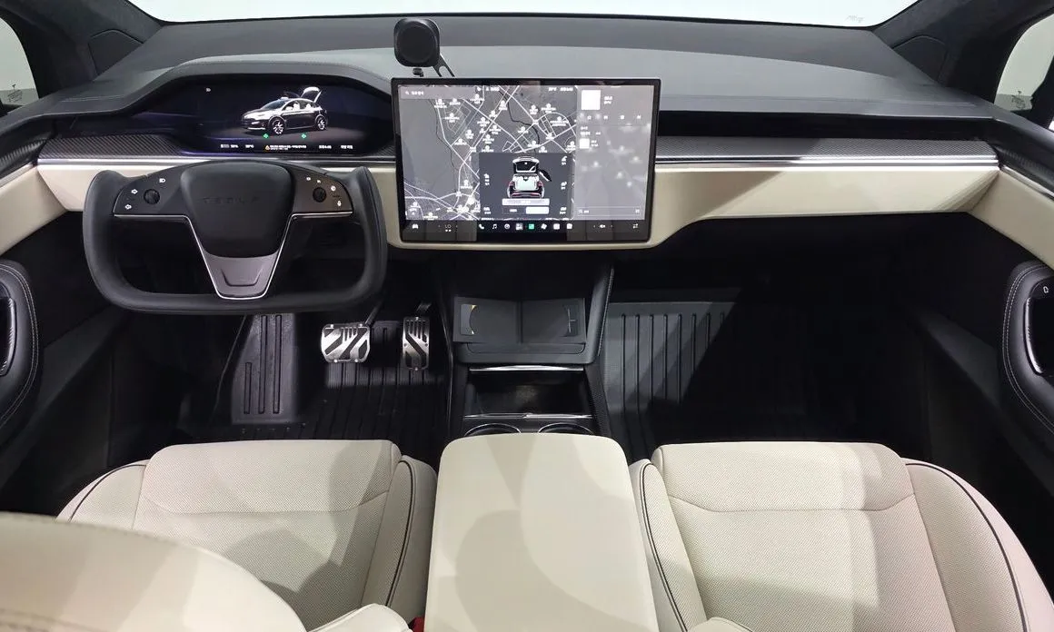 Tesla Model X — фото 4
