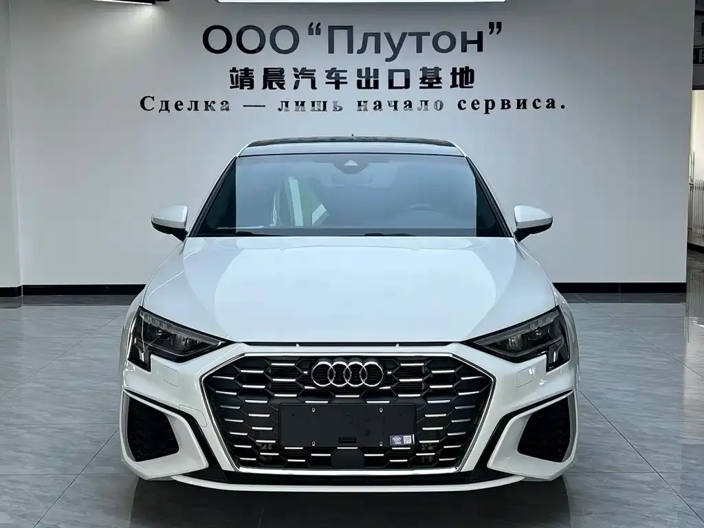 Audi A3 — фото 1