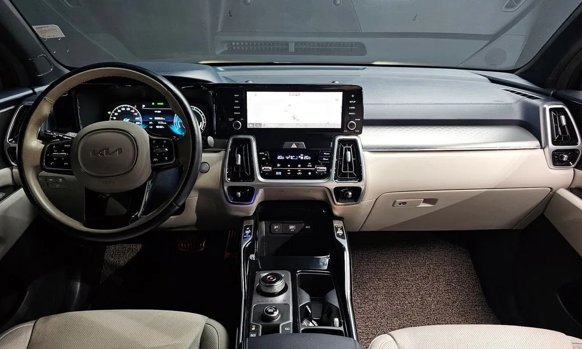 Kia Sorento — фото 10
